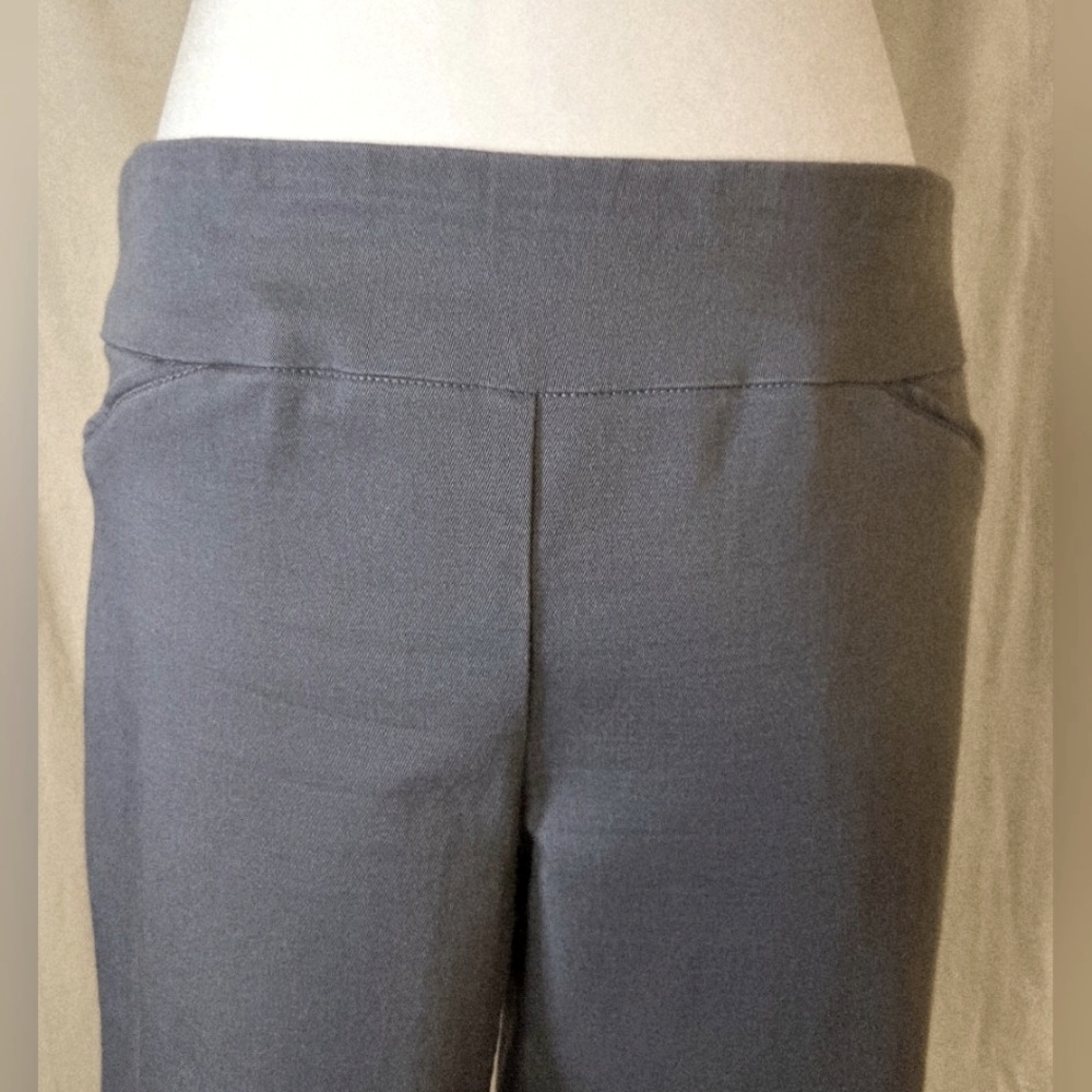 Croft And Barrow "Effortless" Stretchy Pull-On Gray Straight-Leg Pants